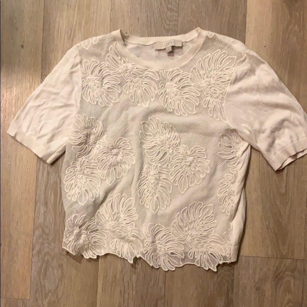White crop shirt